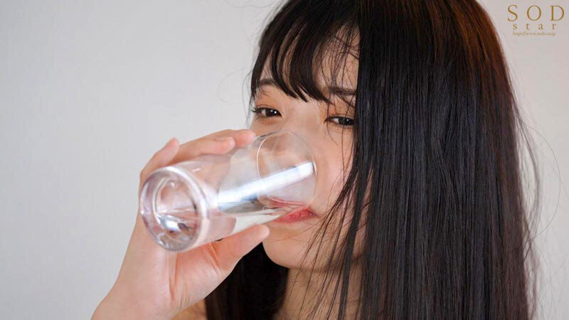 [1start00056]素顔のドキュメント。おじさんと2人っきり一日中ホテルにこもってじっくりセックス。 彩月七緒＜SODSTAR＞