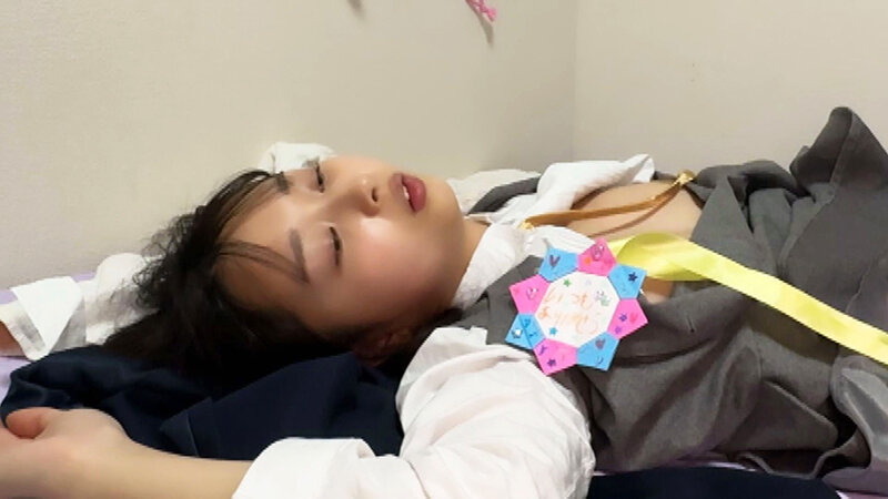 [h_491nebo00015]150cmの可愛らしい未発育美少女にバス運転手さんからの本気求婚中出しレ●プ 望月つぼみ＜ねぼけ＞